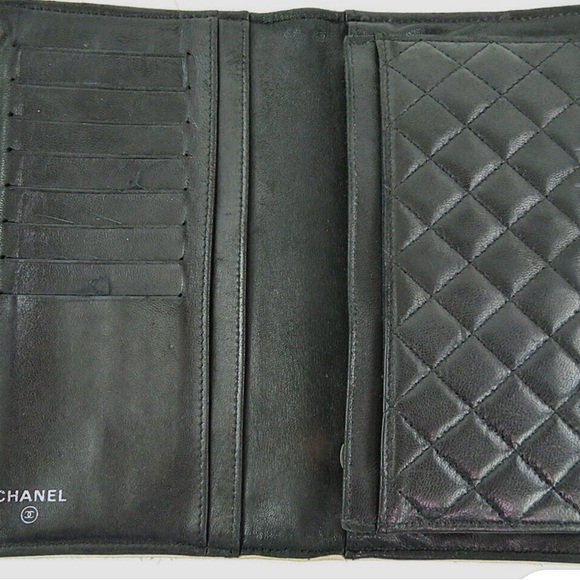 Authentic CHANEL Black Leather
Chanel Logo Long Wallet all inclusive!!!!!! - Picture 4 of 16